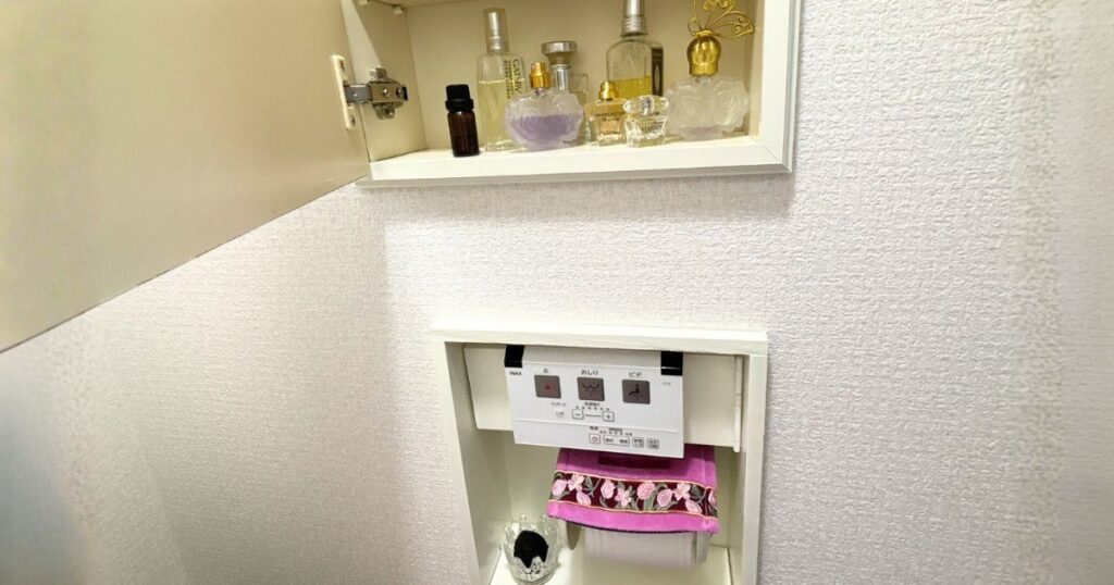 余っている香水: ご自宅で眠っているもの。処分に困る香水を活用。